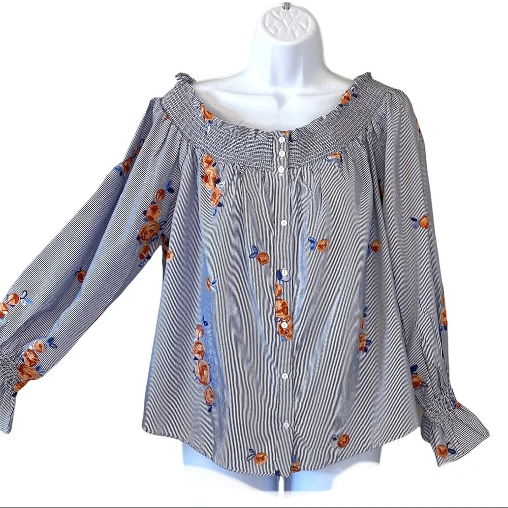 FINAL CHANCE! CLOSET CLOSING! - Picture 2 of 9